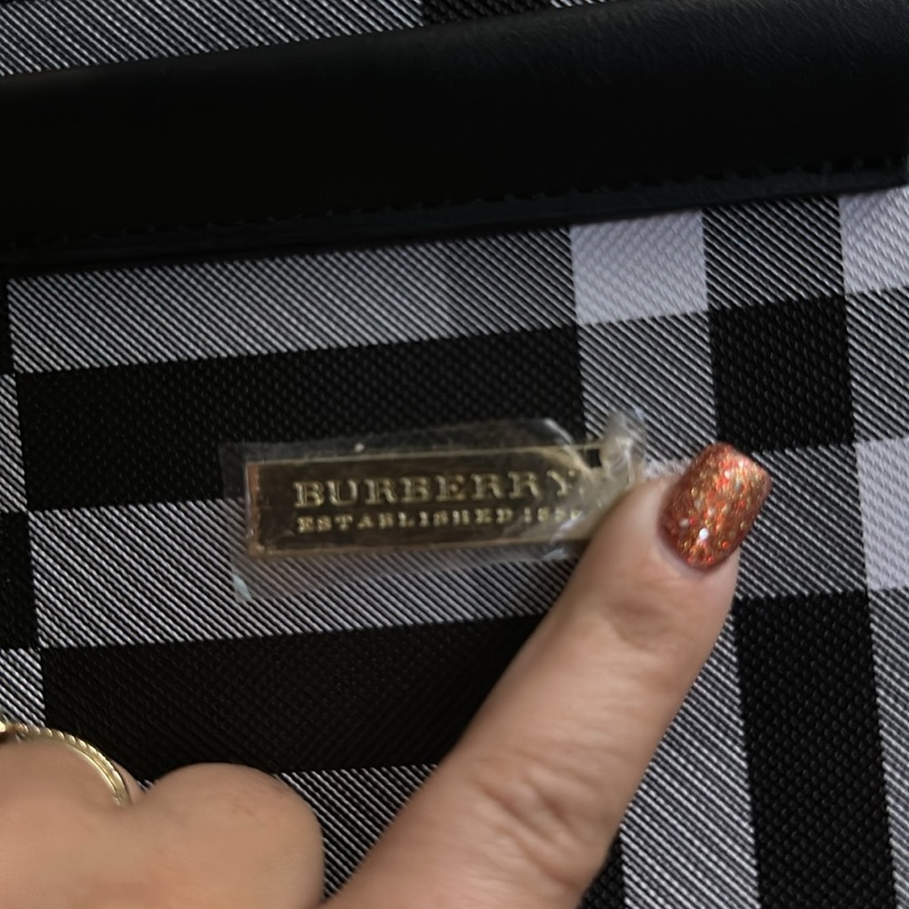 Burberry Purse - Picture 2 of 14